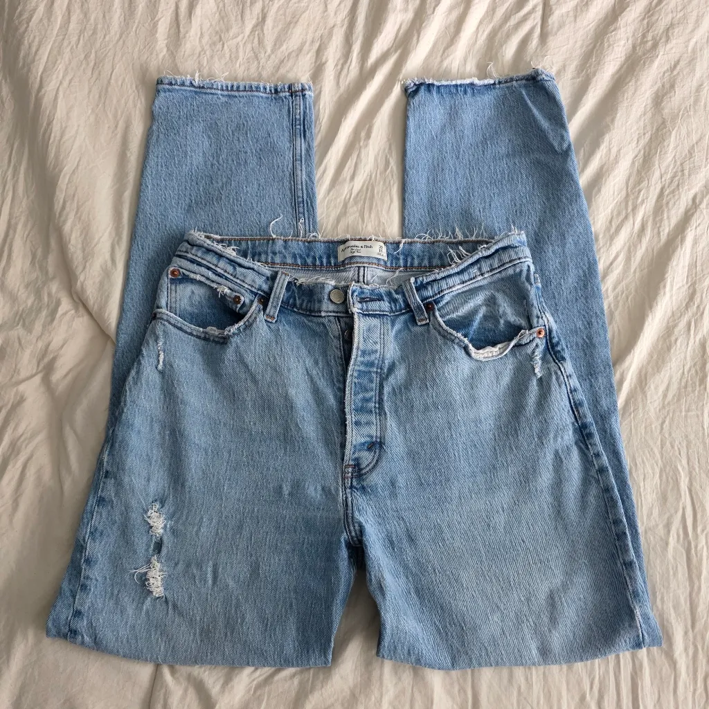 A&F The Dad High Rise Straight Leg Jeans 30/10 - Image 5