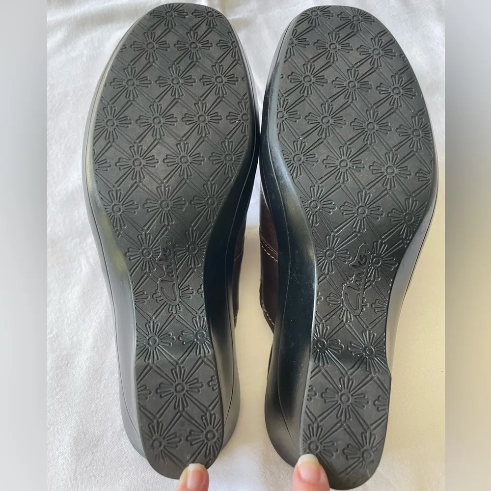 Clarks Aimee Women’s Brown Leather Slip-On Shoes Mules Clogs Mob Wives - Image 8