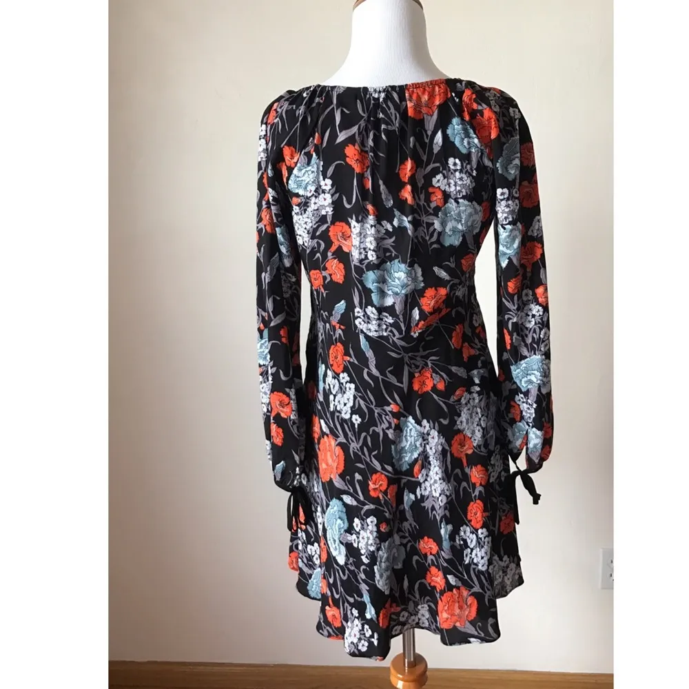 Urban Outfitters Off Shoulder Floral Dress New With Tags - Image 5