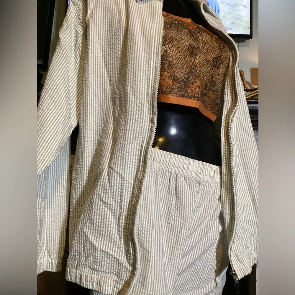 Vintage 90’s Lightweight Summer Capri/Jacket Set small/medium *flaws White - Image 3