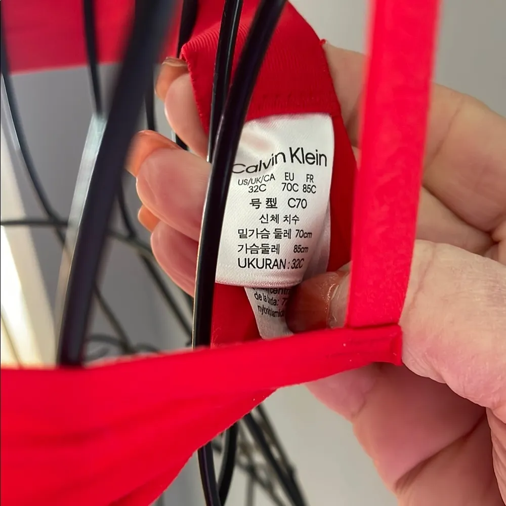 Calvin Klein Red Underwire Bra with Adjustable Straps - Image 5