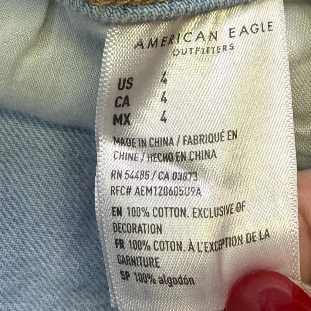 American Eagle Mom Shorts Denim Jean Comfort Stretch Waistband Size 4 Distressed - Image 8