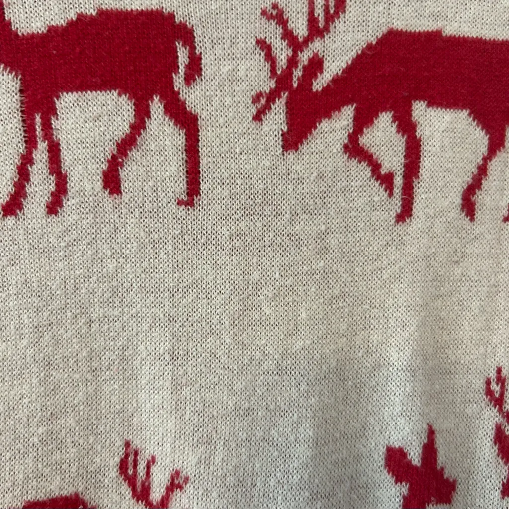 Windsor holiday Christmas red reindeer lightweight sweater size medium - Image 5