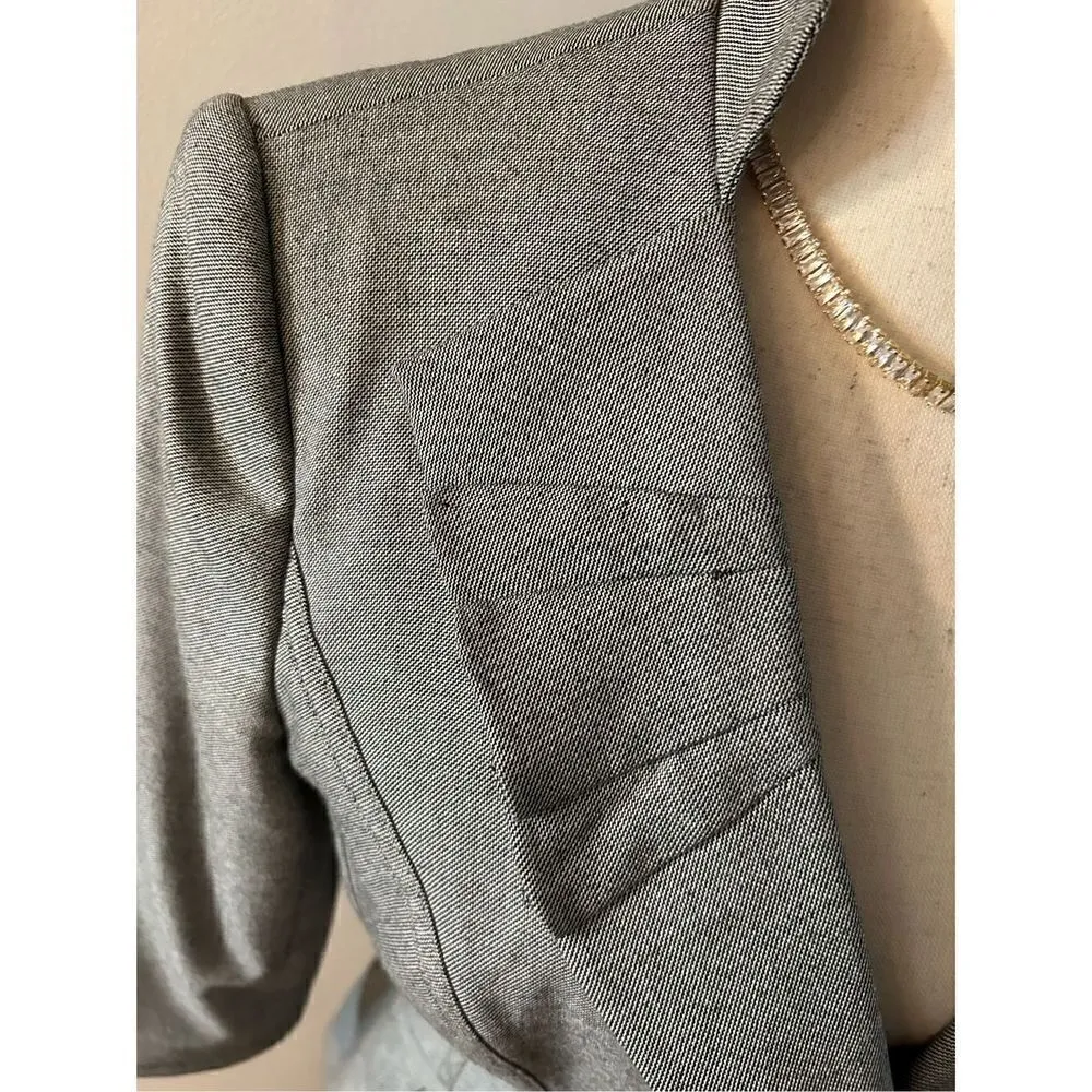 White House black market gray blazer size 4 stylish fancy for work - Image 2