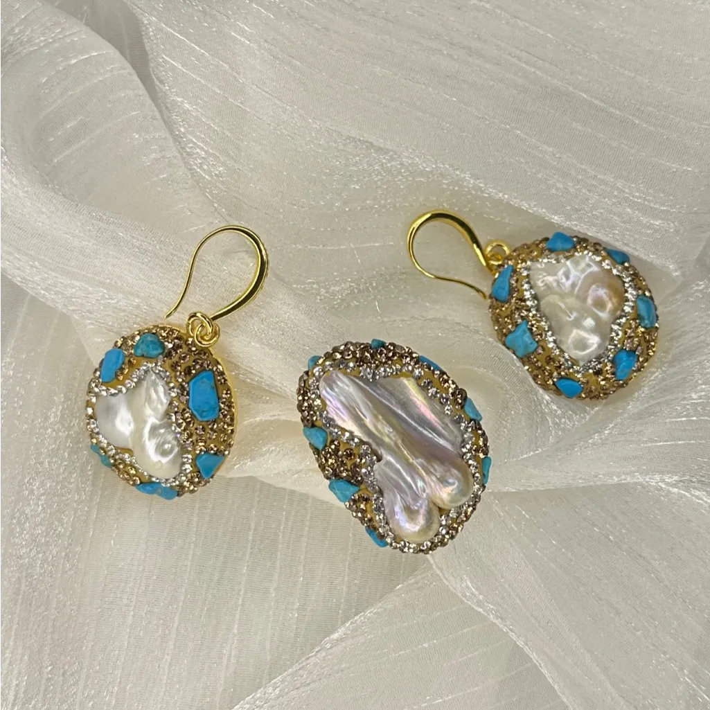 Stunning Set Baroque BoHo Court - Image 2