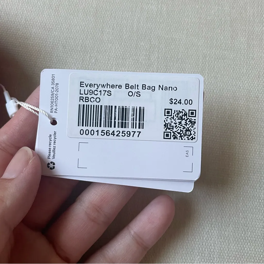 Lululemon Everywhere Belt Bag Nano - Raspberry coulis - Image 5