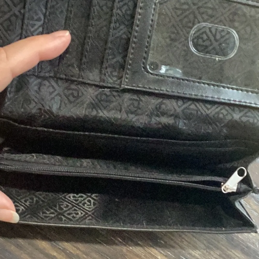 Relic Black Wallet - Image 4