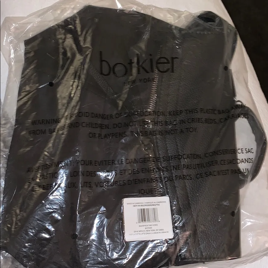 Botkier New York Black Nylon/Faux Leather Backpack - Image 15