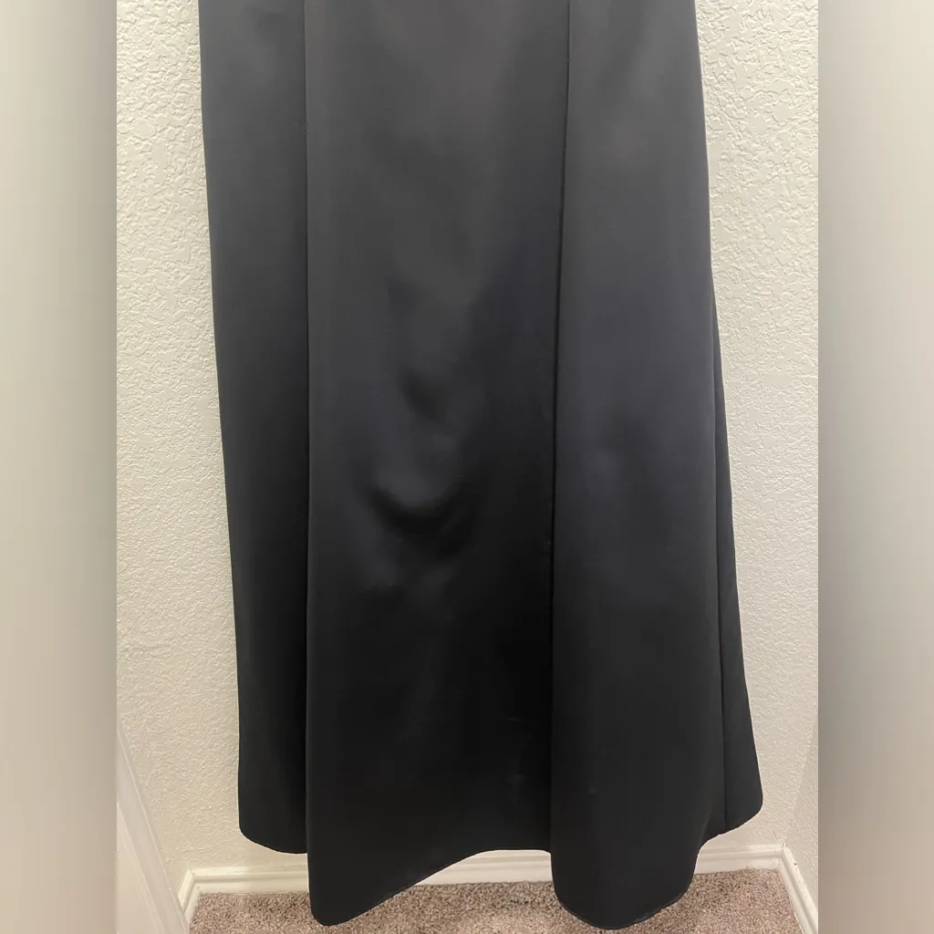 Jump Apparel by Wendy Chaitin Classic Black and White Strapless Gown plus‎ size - Image 2