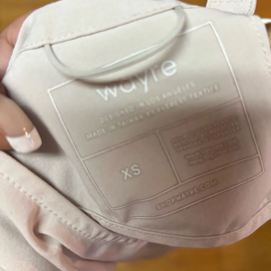 Wayre Shift Snap Neutral Travel Outdoor Vacation Preppy Quiet Luxury Tank Top XS Tan - Image 5