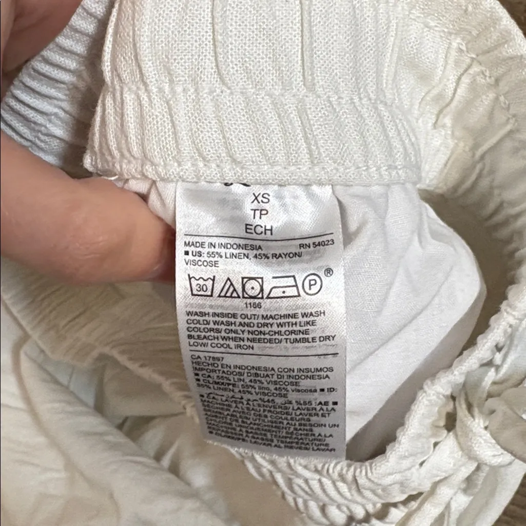 Old Navy Women's Wide Leg linen pull on drawstring pant - Image 4