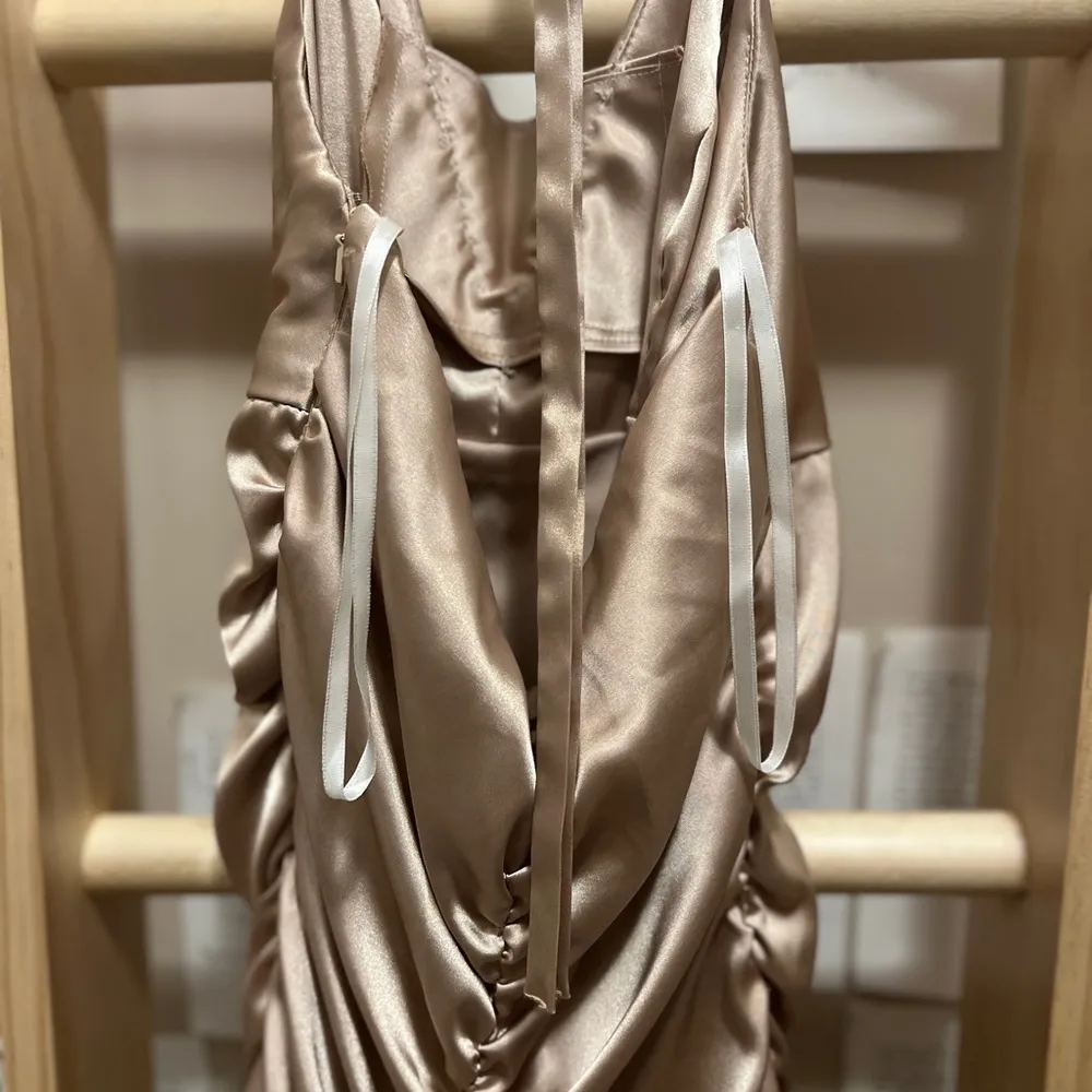 Vintage Y2K Gold Satin Halter Maxi Evening Formal Ruffled Gown Dress - Image 4