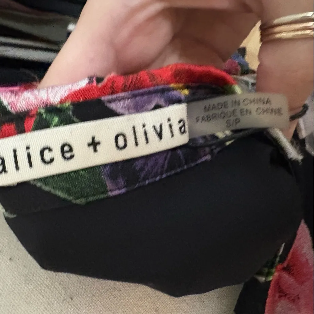 ALICE + OLIVIA Randa Tied Blouson-Sleeve Button-Front Blouse Size Small NWT - Image 7