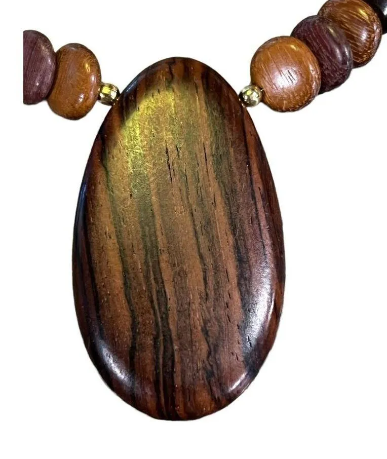 Vintage polished exotic wood necklace disc pendant spring clasp boho artisan 20" - Image 2