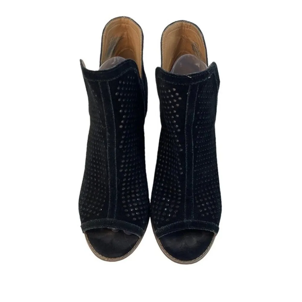 *Lucky Brand Larise Black Suede Leather Ankle Booties Womens US 10 Laser Cut - Image 4