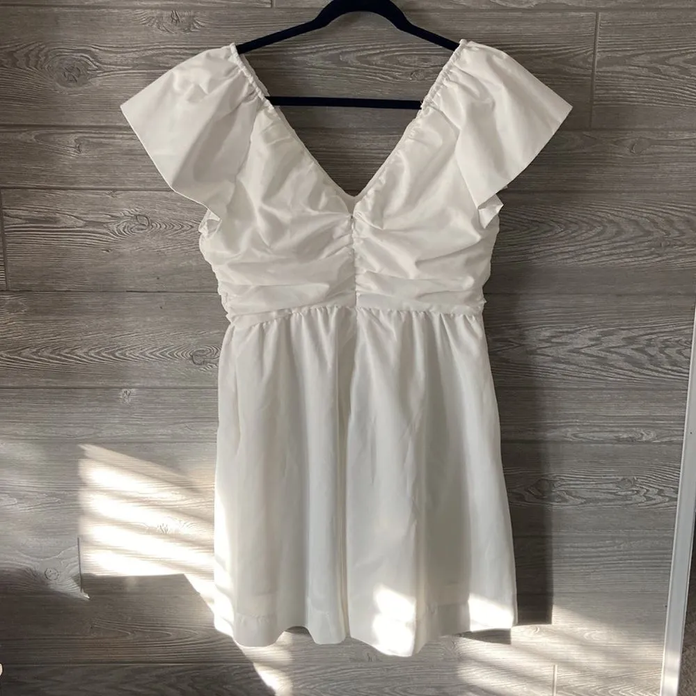 Ces Femme‎ white flutter sleeve dress. Size large. - Image 3