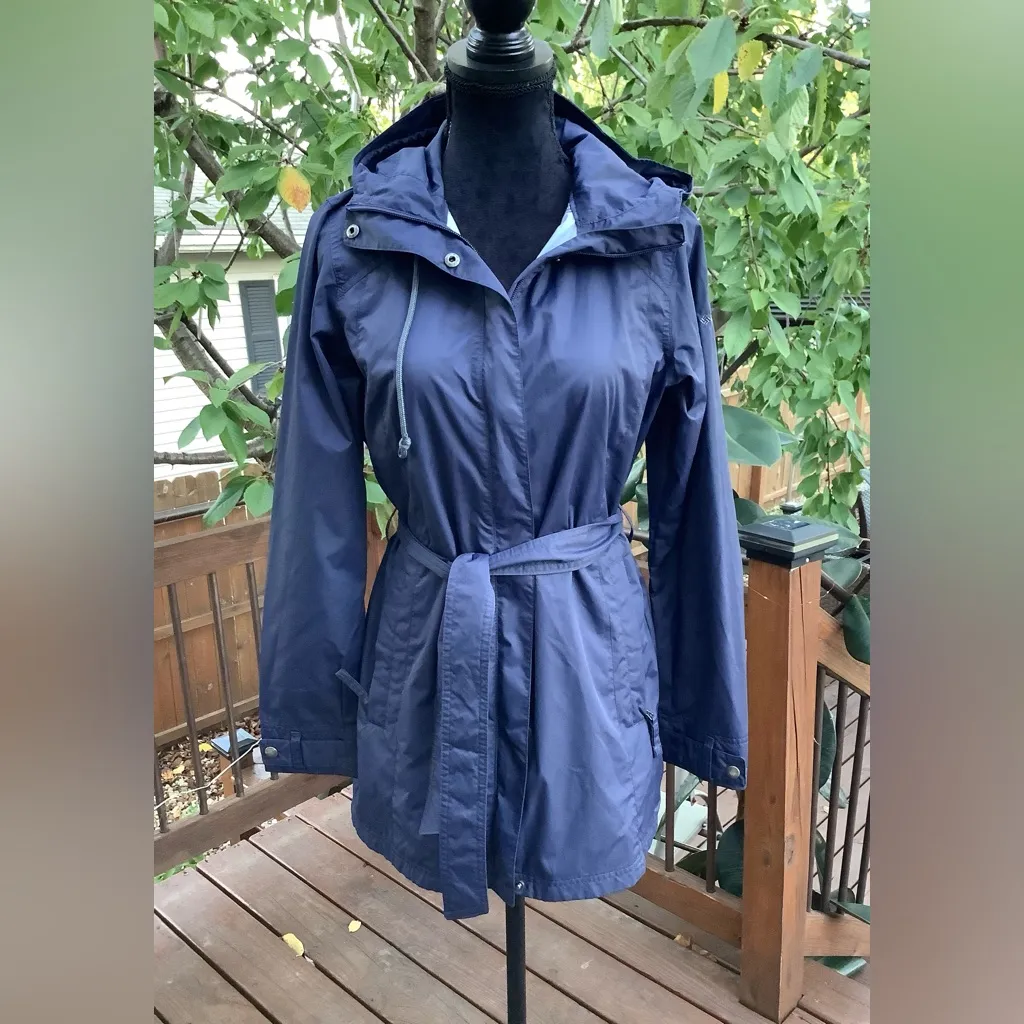 Waterproof Columbia jacked ☔️☔️ - Image 2
