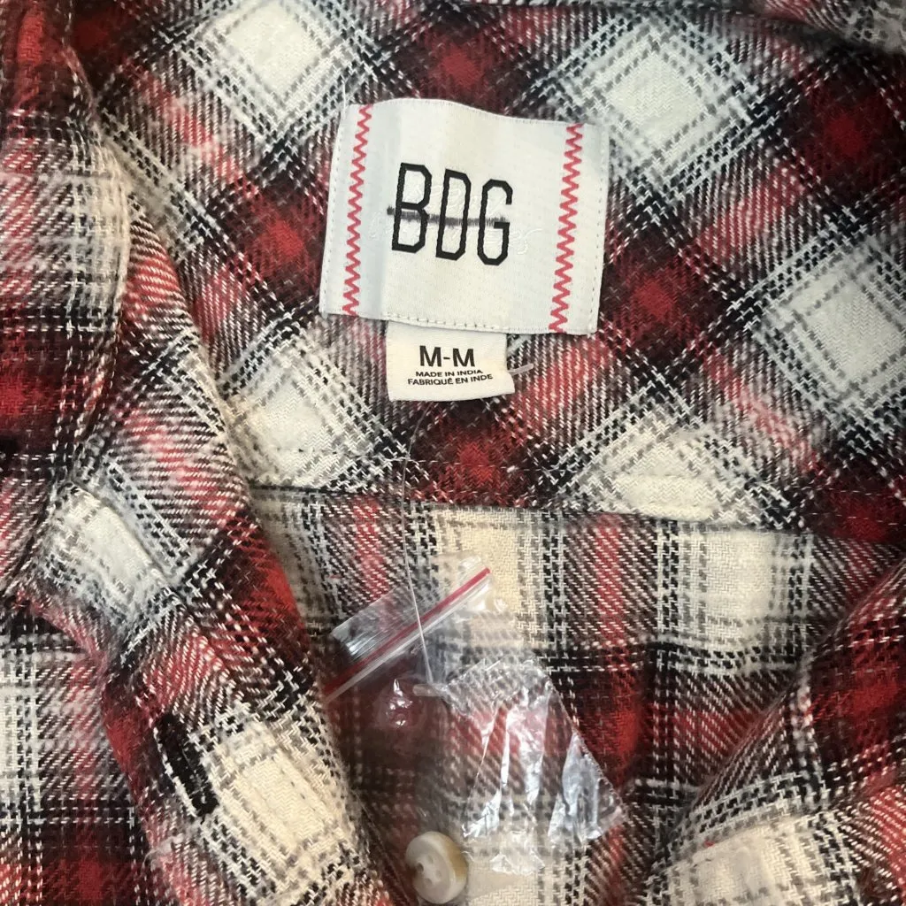Urban Outfitters BDG M Red Plaid Flannel Cropped Shirt Jacket NWOT - Image 2