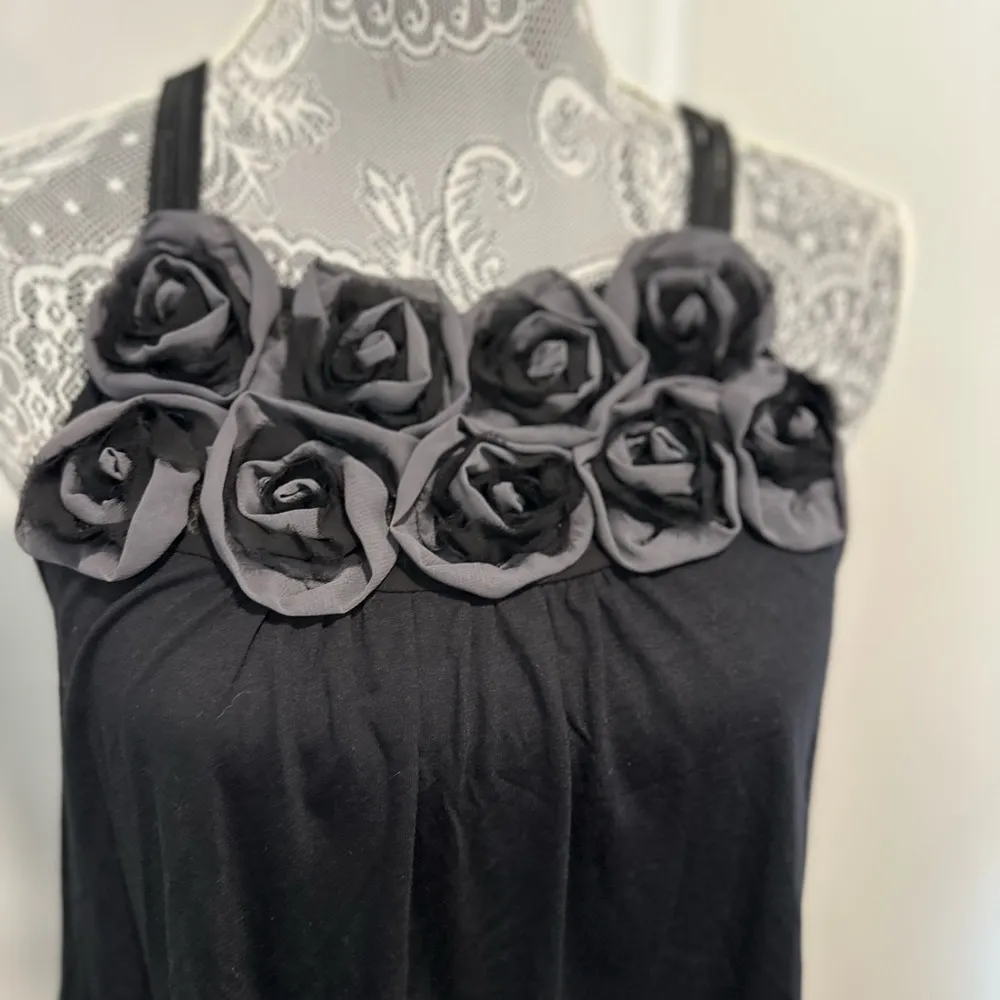 NWT Women’s Sz: L Express 3D Black Floral Appliqué Racerback Stretch Tank Top. M - Image 12