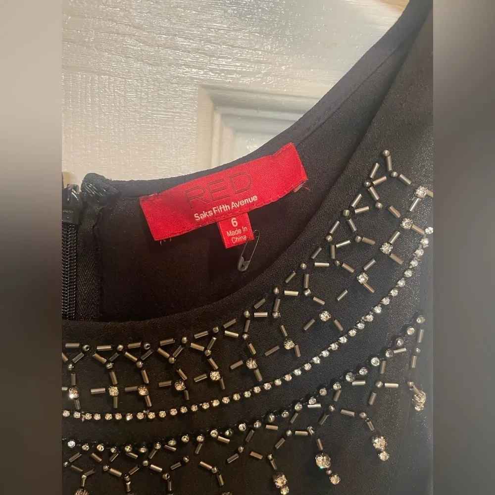 Red Saks Fifth Avenue black Romper with cutouts embellished neck Sz 6 - Image 2