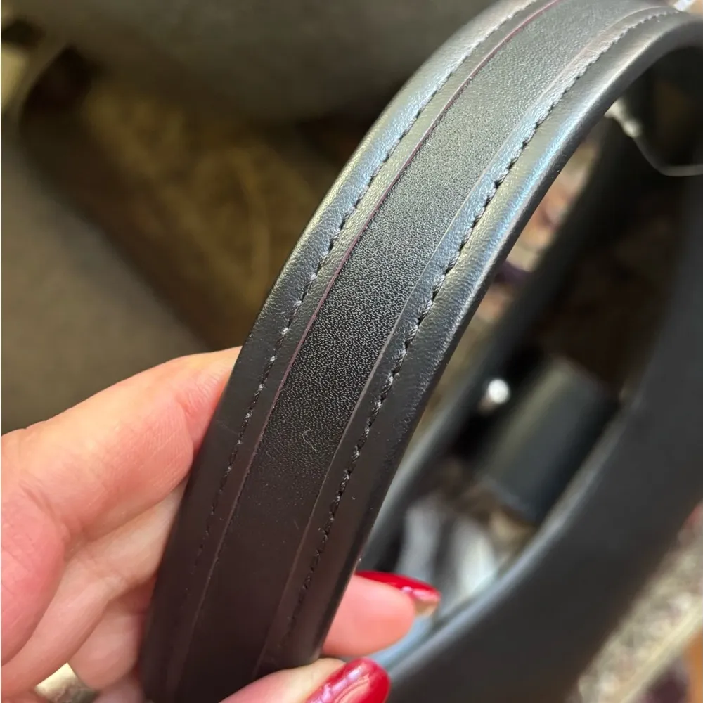 Authentic COACHTOPIA Leather Caterpillar shoulder magnetic closure hobo/card set Black - Image 12