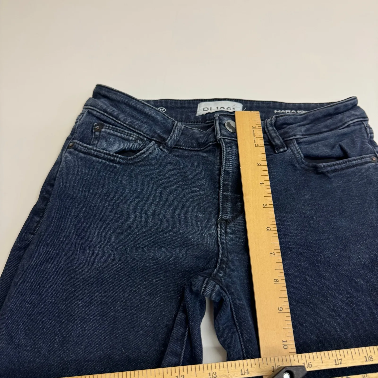 DL1961 Jeans Womens 26 Blue Mara Instasculpt Straight Ankle Dark Wash Distressed - Image 7
