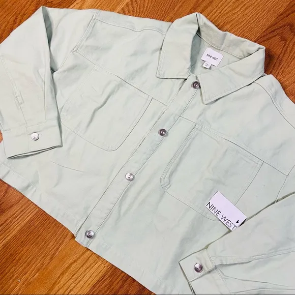 NWT Nine West trucker crop denim long sleeve button up jean jacket - Image 2