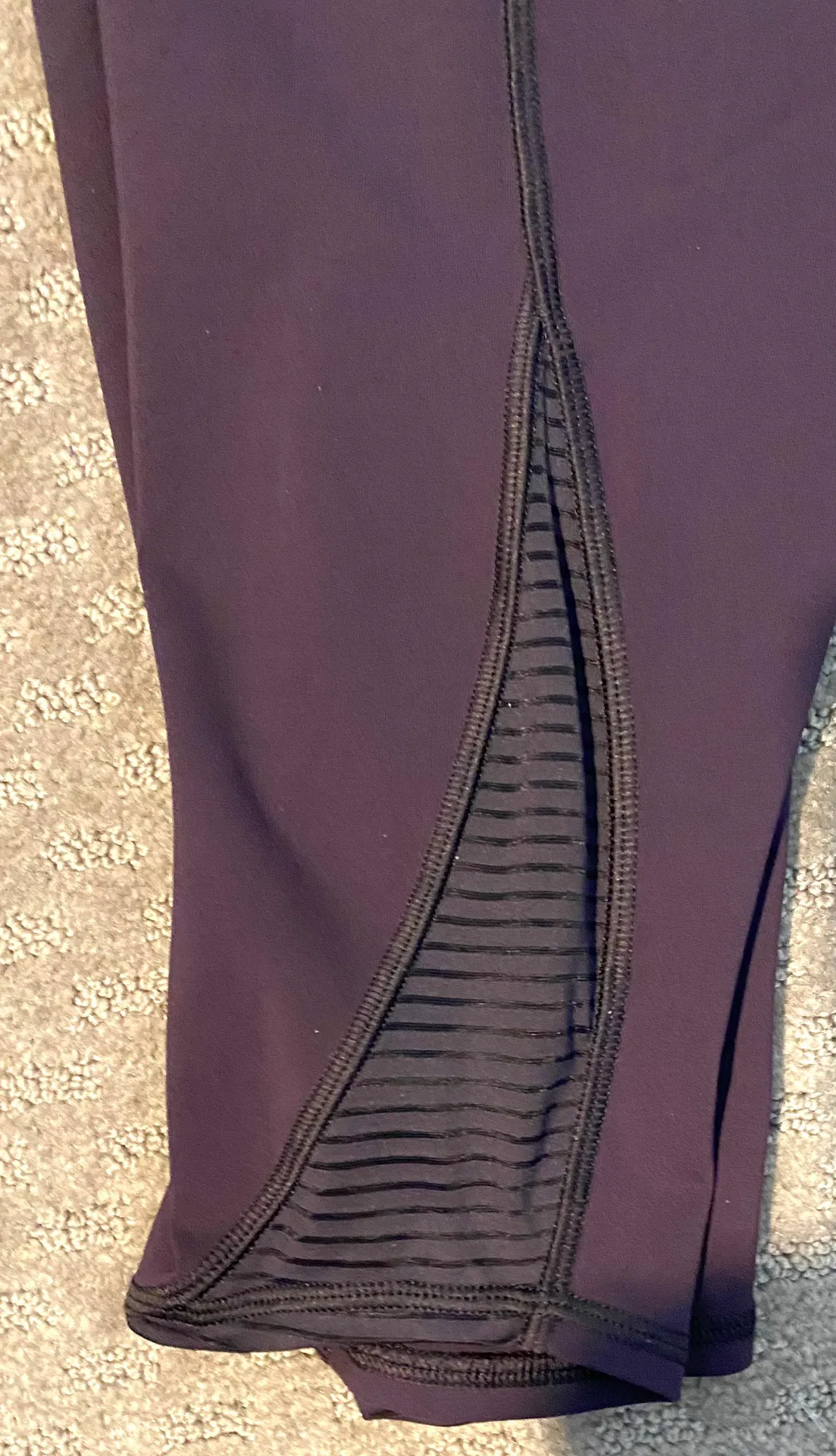 Like new dark burgundy  cropped leggings (17”)  Size 6 - Image 6