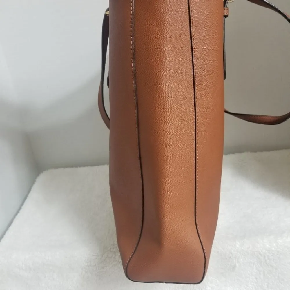 Michael Kors saffiano leather large Jet Set Tote Brown - Image 16