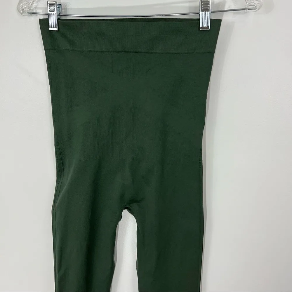 Blanqi Everyday Maternity Belly Support Leggings in Forrest Night Small Green Size undefined - Image 6