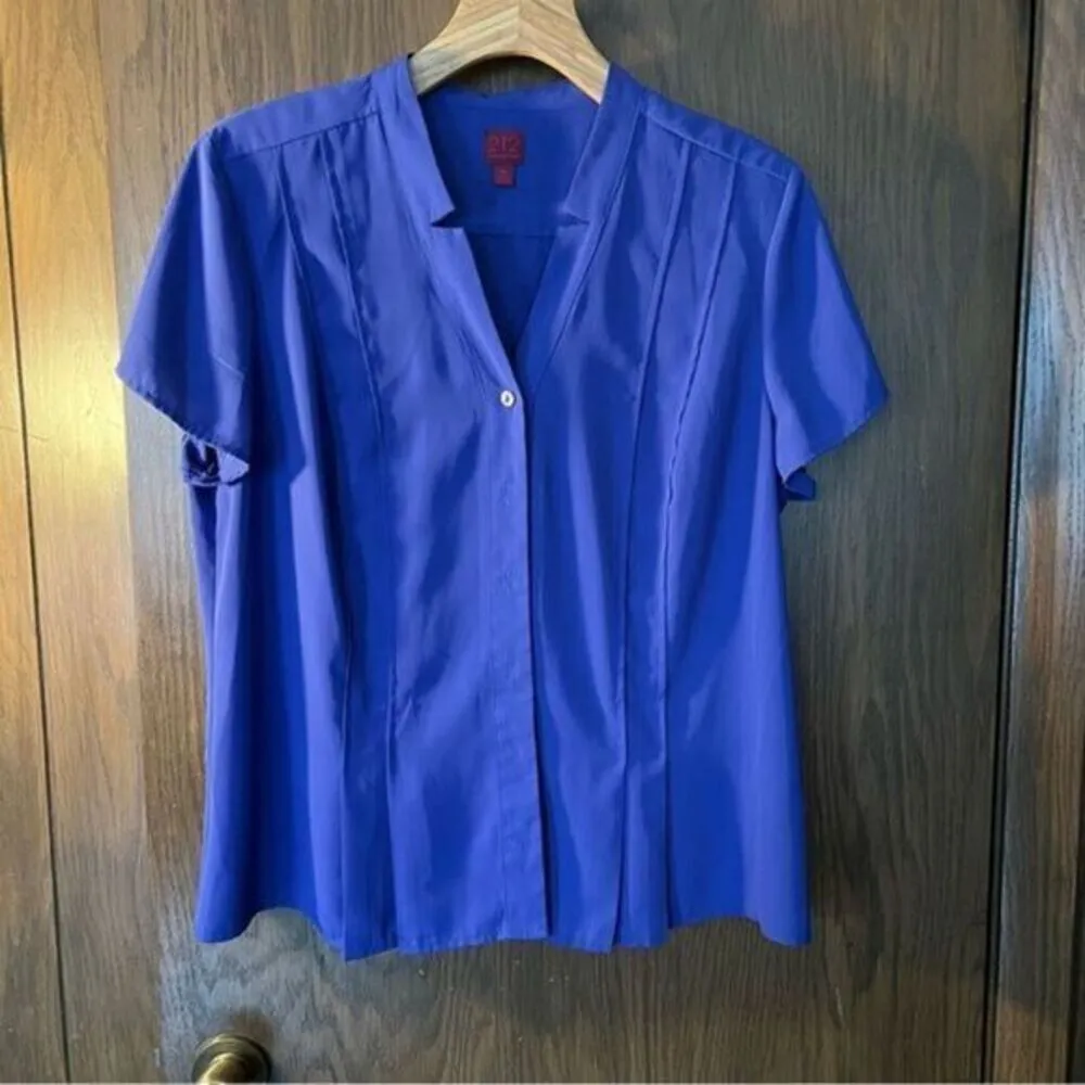 212 Collection Button up Blouse Blue Size undefined - Image 2