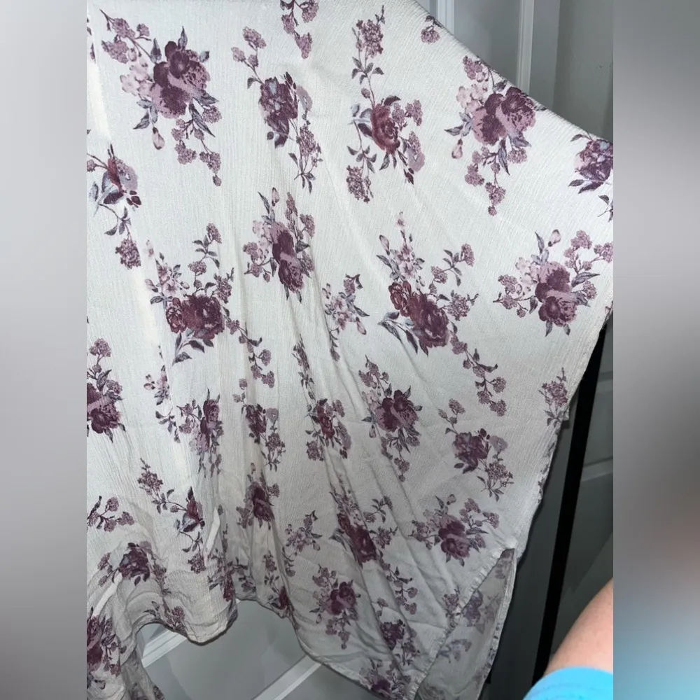 Altar’d State Lilac Floral Cape Short Sleeved Cardigan  Oversized Size Small - Image 9