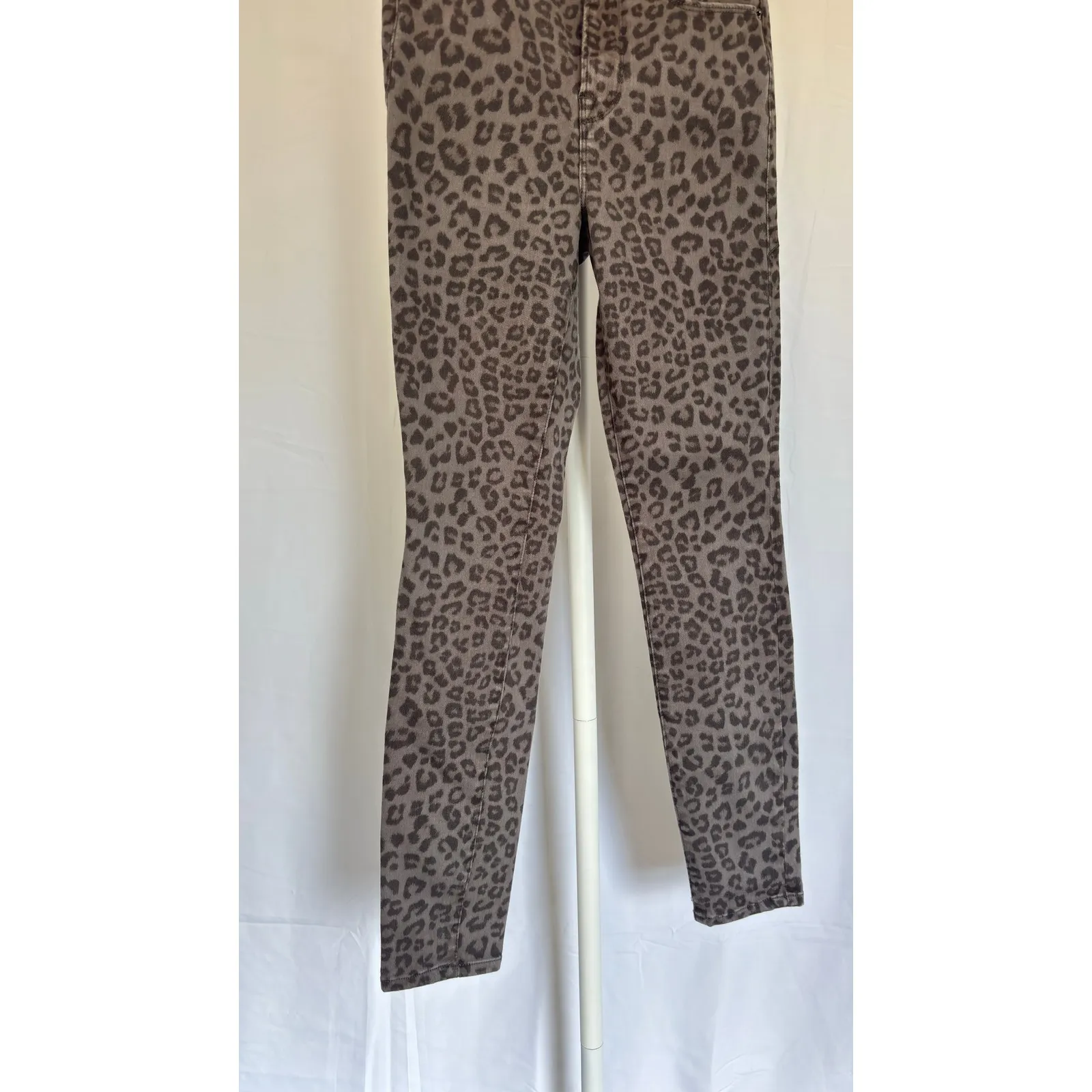 $178 GOOD AMERICAN Good Legs Leopard Print High Rise Skinny Jeans Size 2 26 - Image 5