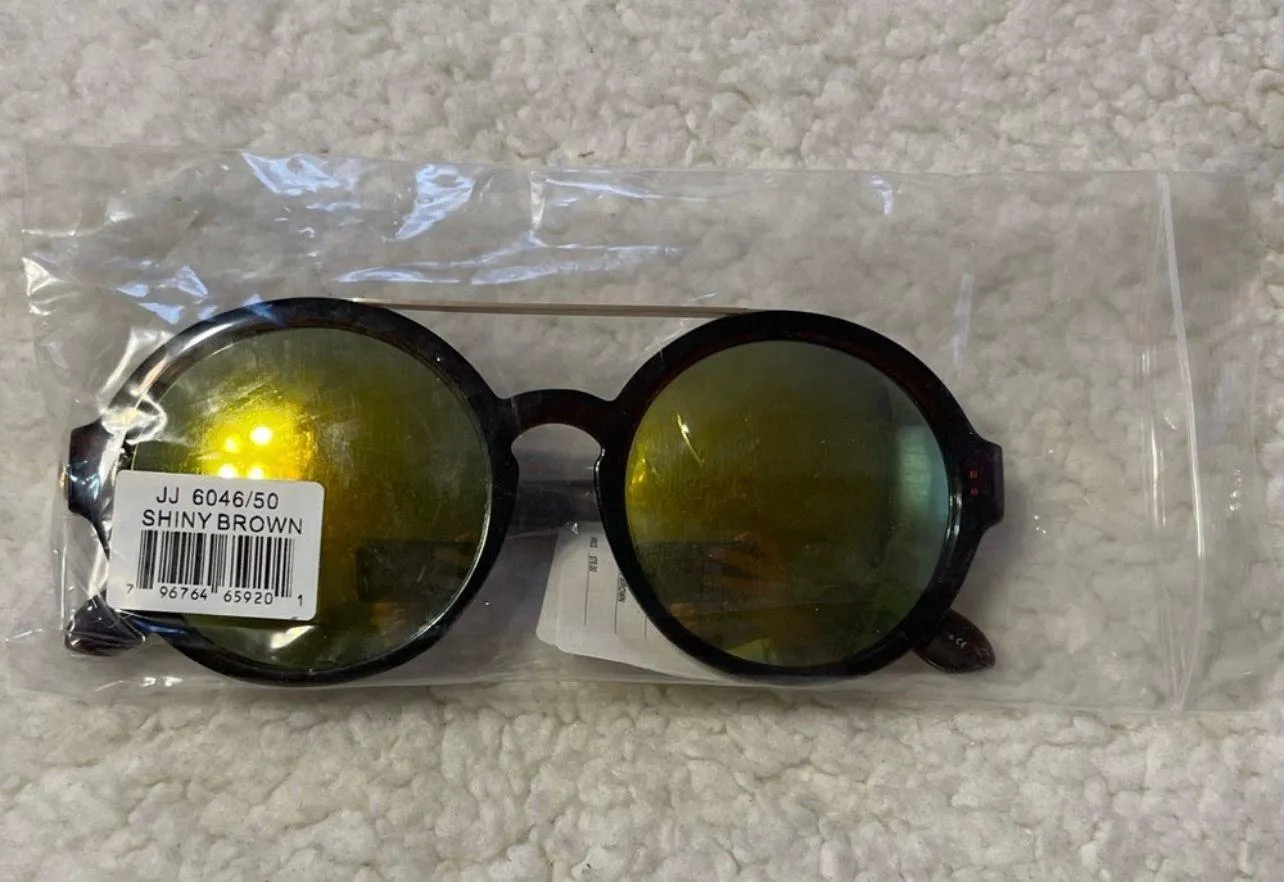 Round Sunglasses NWT - Image 5