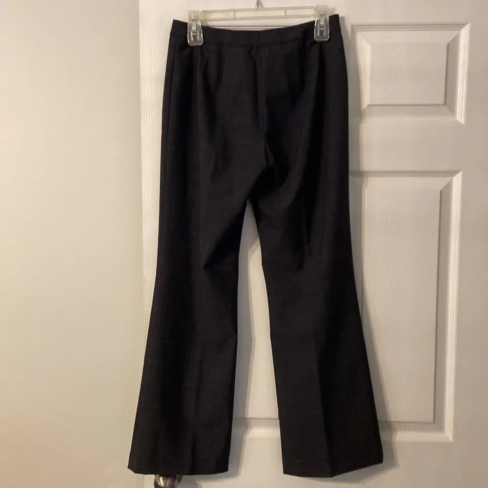 Alex Marie Pants size 4P inseam 28” excellent condition - Image 3