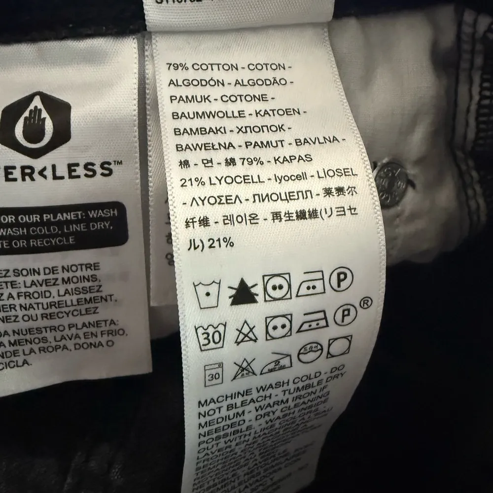 Levi's HR Decon Iconic BF Skirt “Ribcage” - Image 6