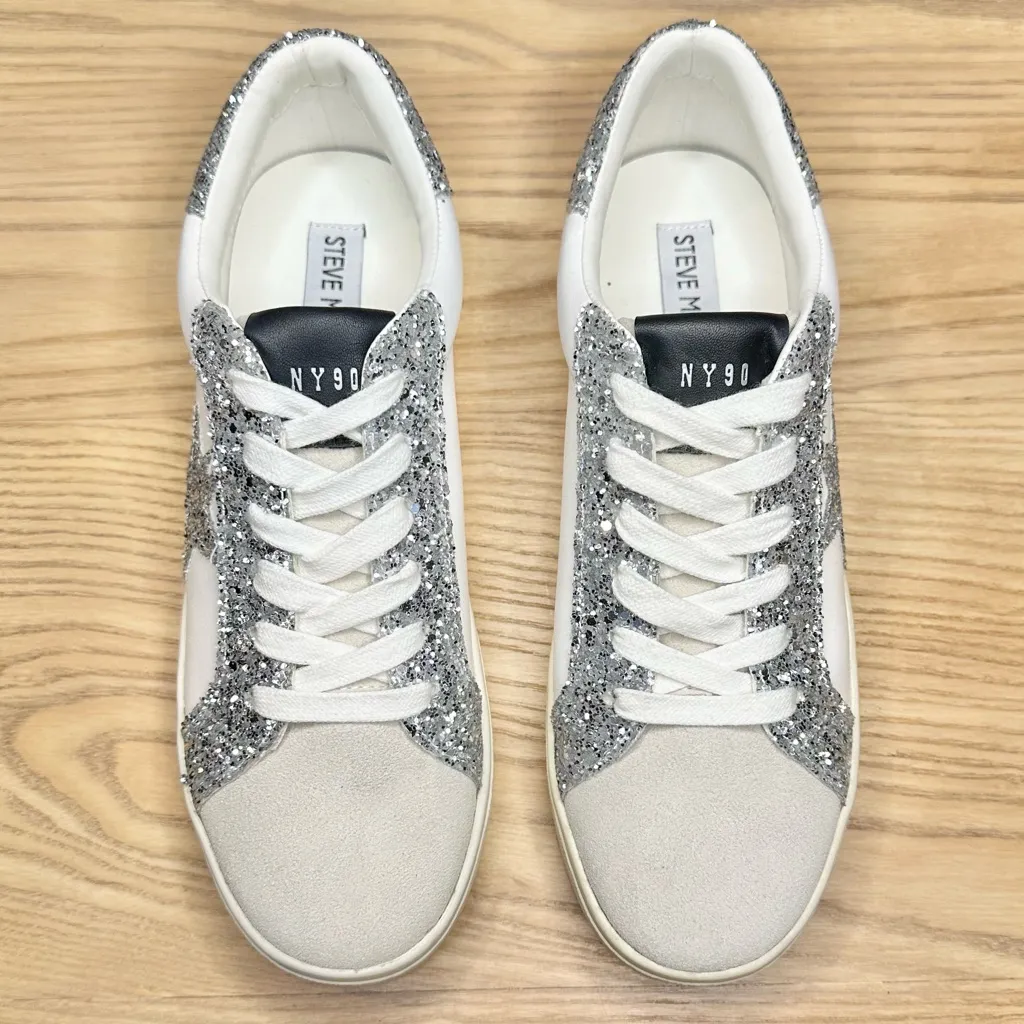 NWT Steve Madden Pursued Silver Glitter Star Sneakers - Image 2