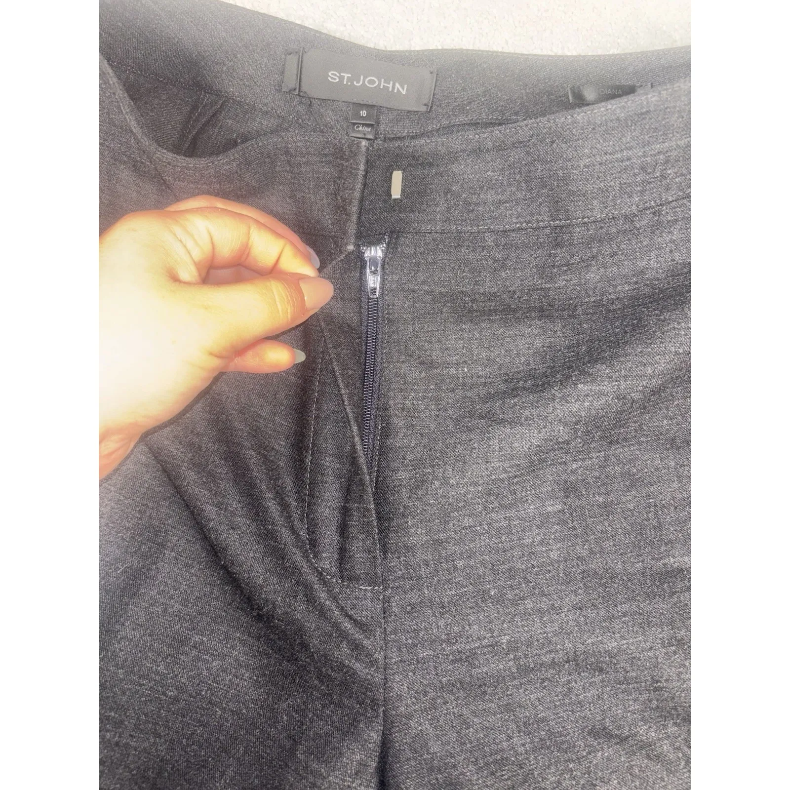 St. John Women Diana Dress Pants Trouser Size 10 Gray‎ Wool Stretch Wide Leg - Image 3