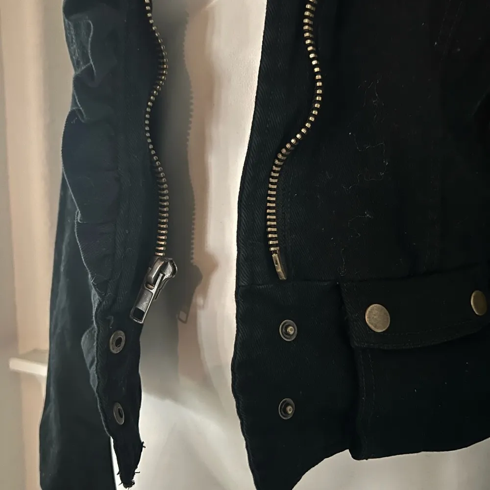 ’s Sanctuary Ruffle Collar Denim Moto Jacket, Black Size S - Image 7