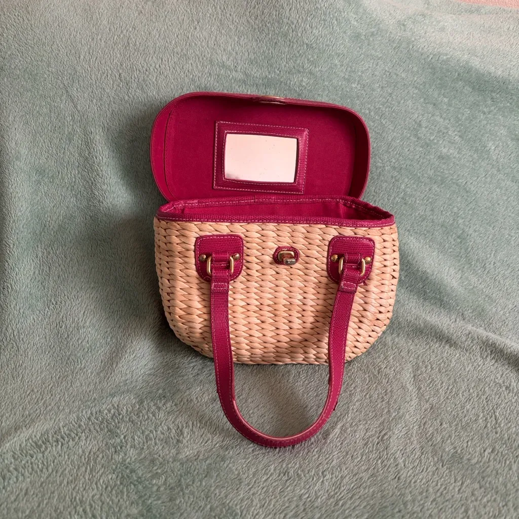 Vintage Vegetable Fiber Woven Basket Purse Top Handle Bag Pink Tan mirror - Image 10