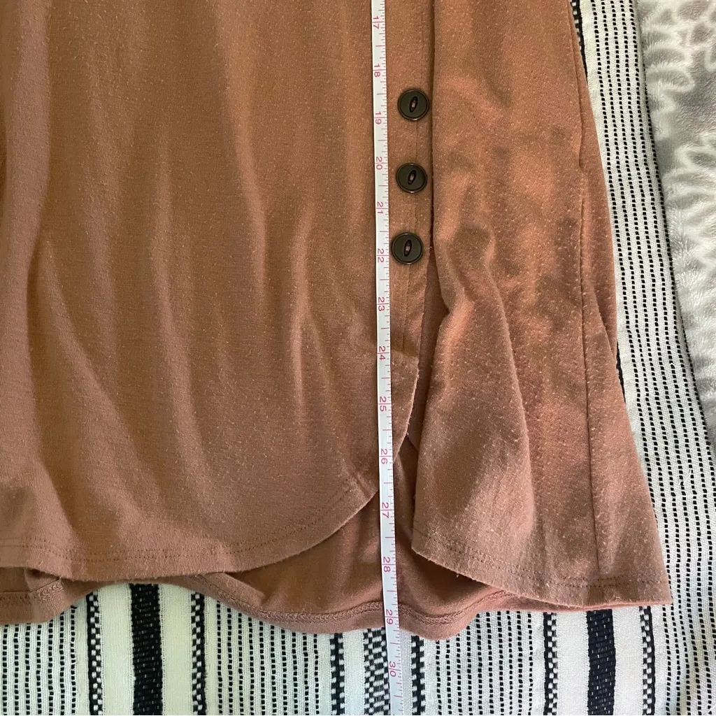 Zenana Outfitters Crew Neck Tunic sz Medium Cognac Brown Button Accent‎ Everyday - Image 9