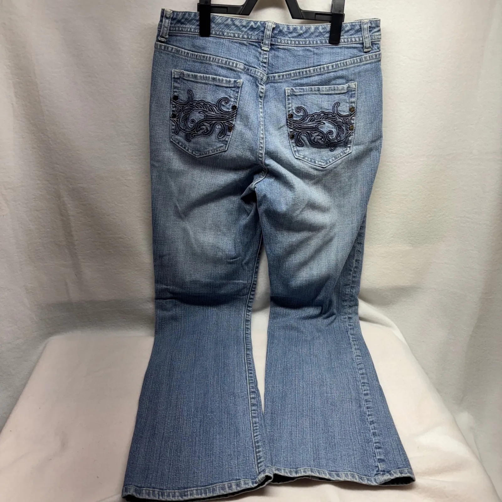 Chico's Platinum Radiant Jeans Women's Size 1 Flare Leg Blue Denim‎ 15/32" - Image 8