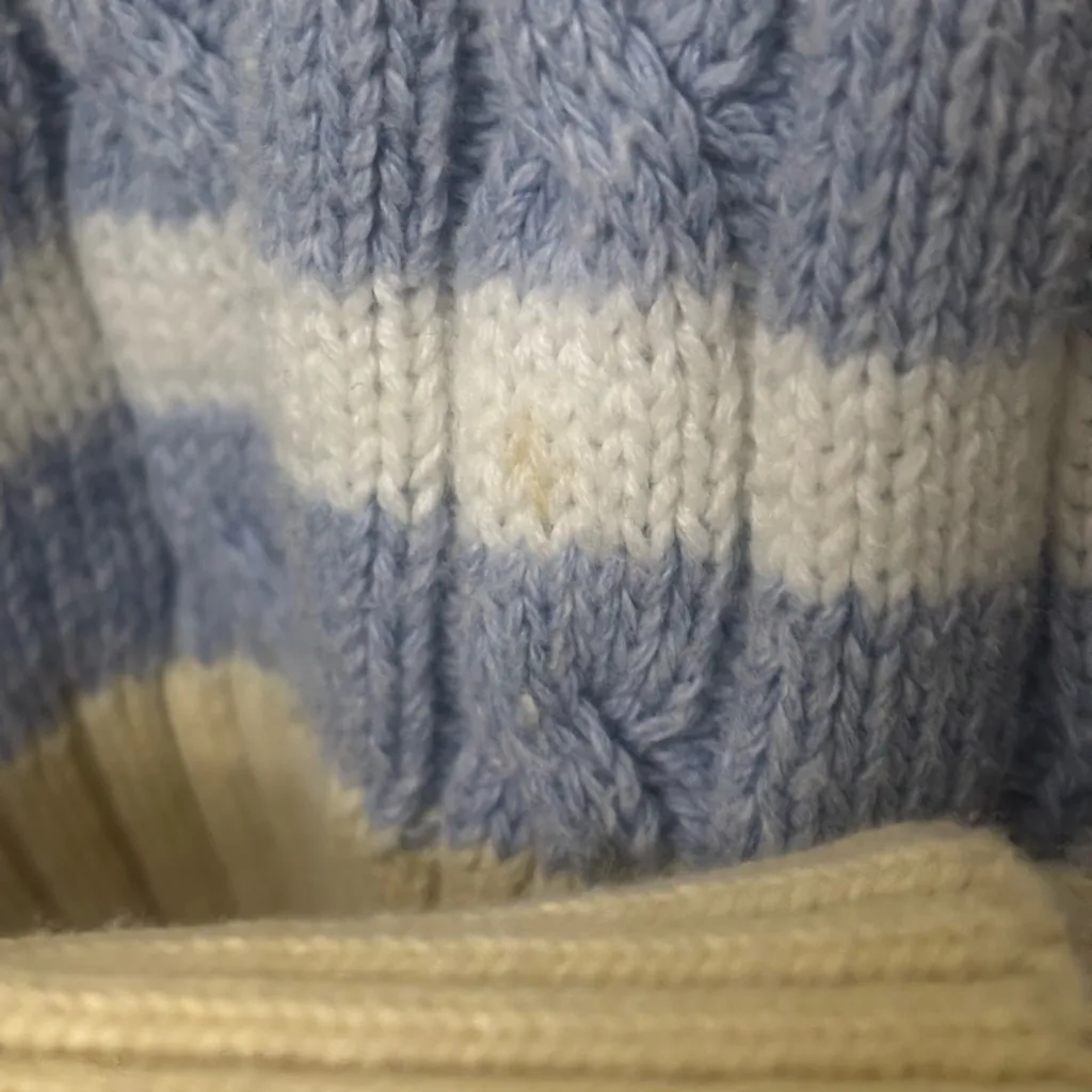 Mounted Police Club Cream and Blue women Sweater Size XL - Image 8