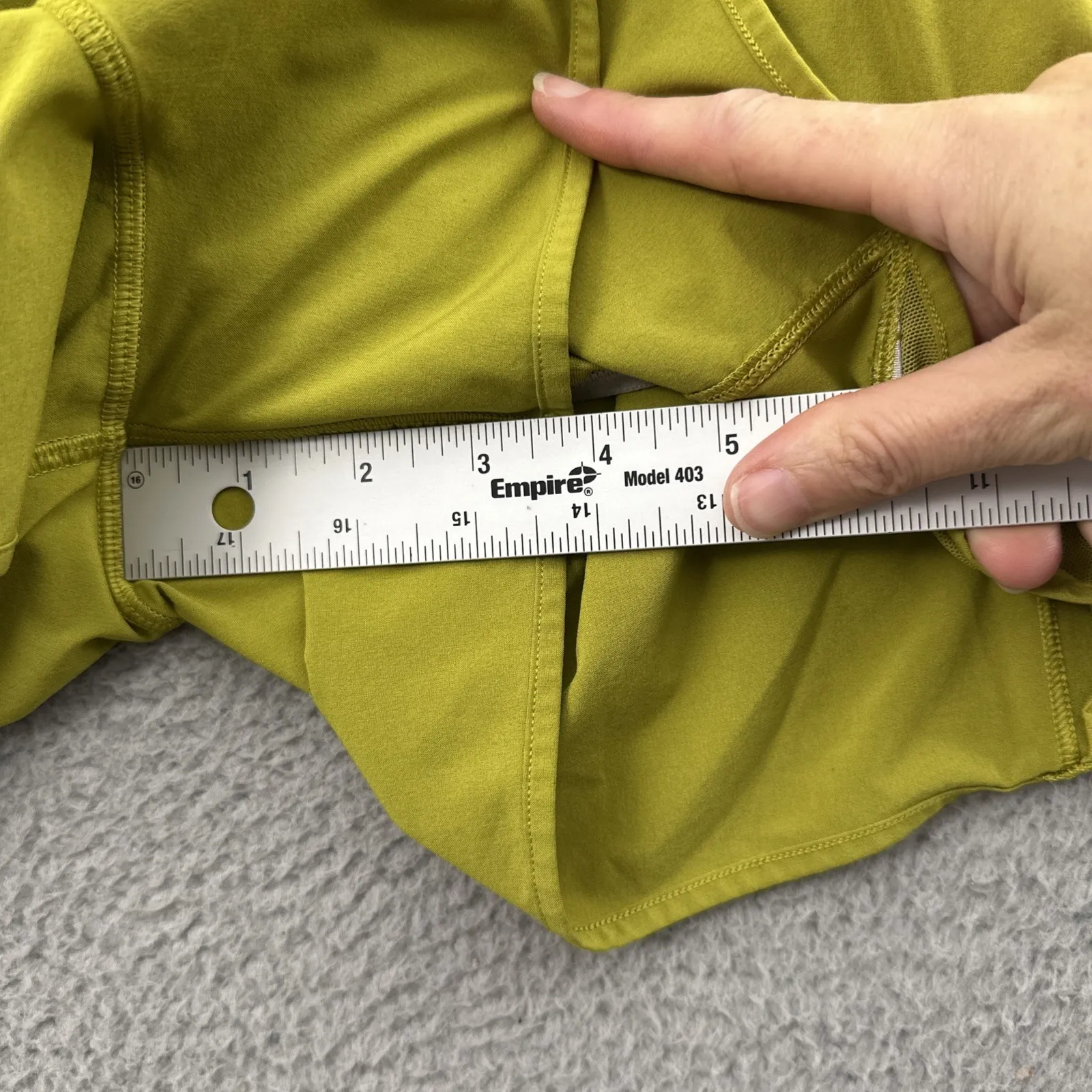 Lululemon Hotty Hot Shorts Low Rise 4" Golden Lime Athletic Athleisure Women 10 - Image 7