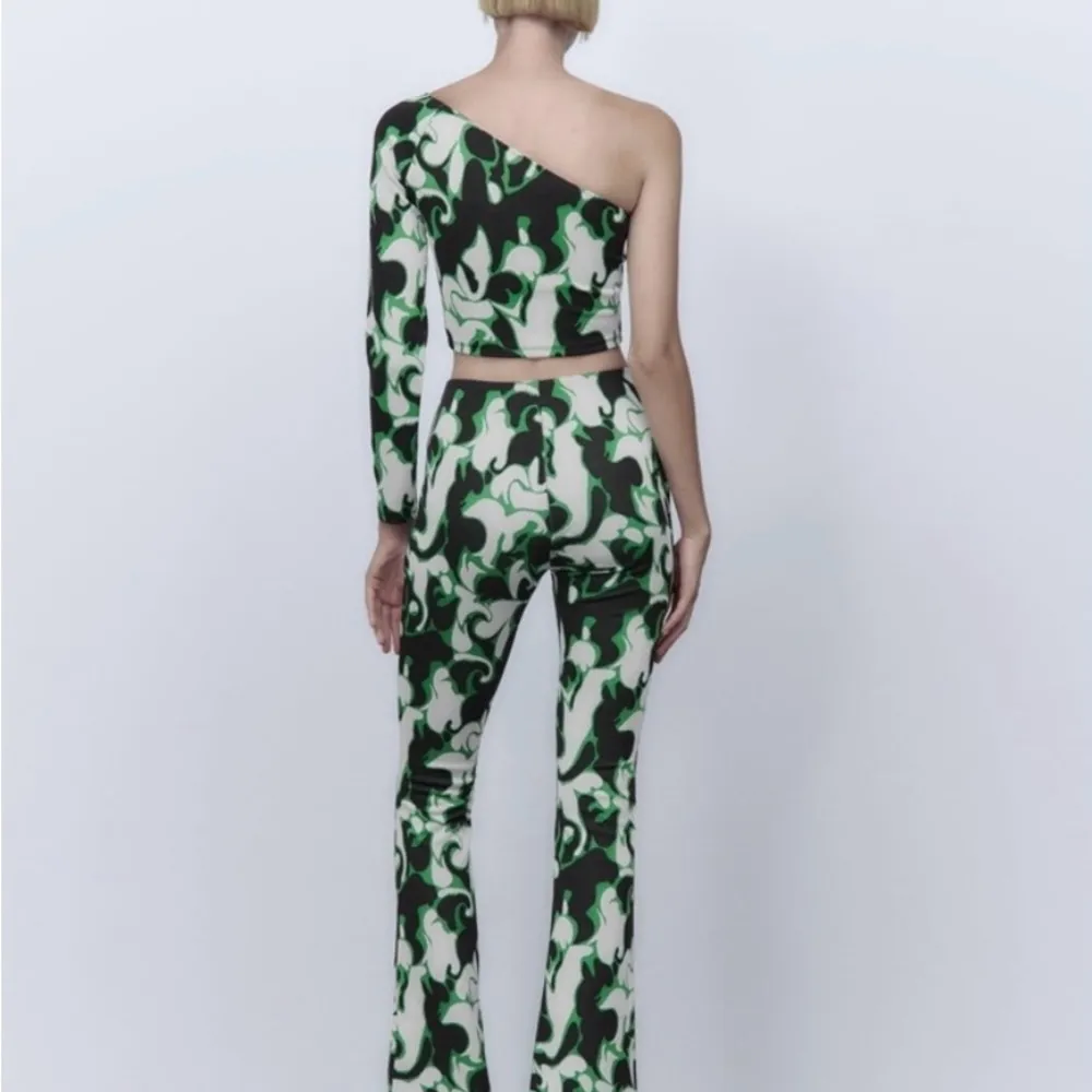 Zara jacquard one shoulder ring crop top - Image 6