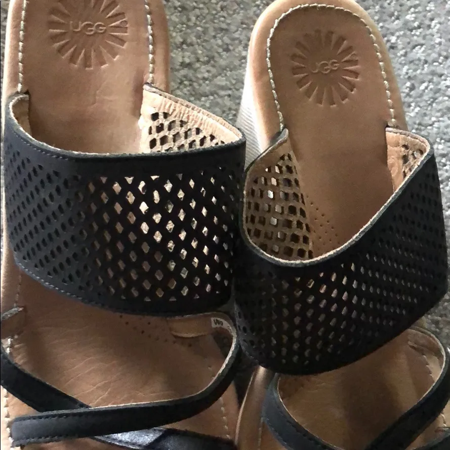 UGG  Neghan wedge sandal strappy - Image 8