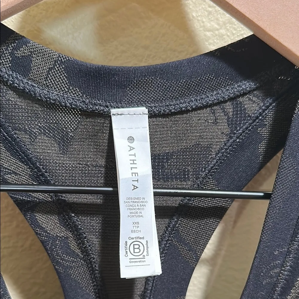 NWT Athleta Momentum XXS Tank Top Seamless Black Paisley Racerback - Image 7