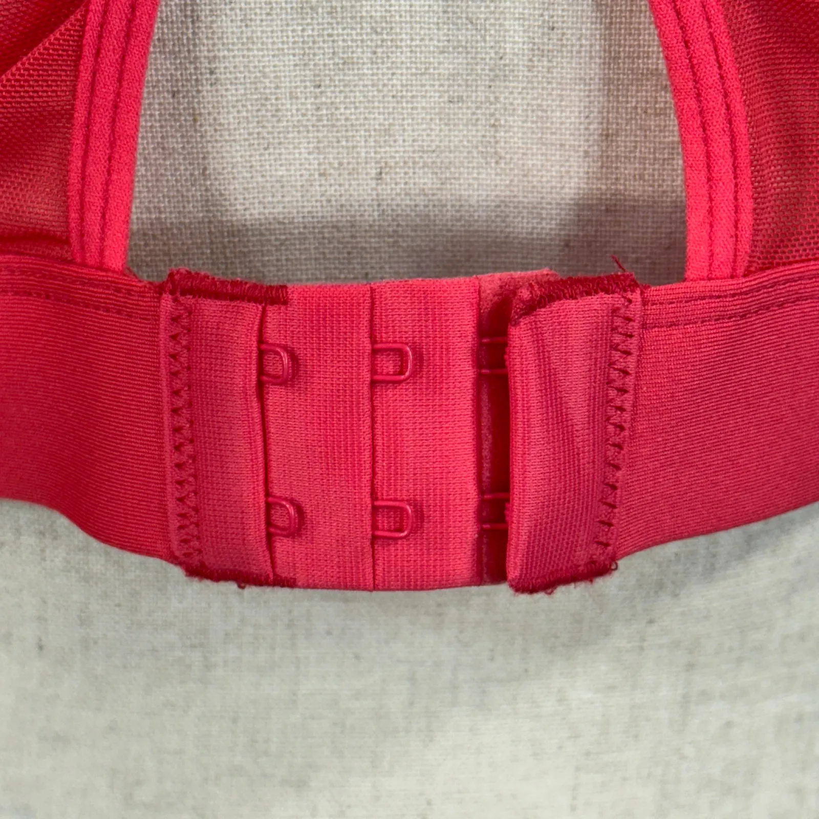 Spyder Active Large Sports Bra Wicking Molded Cups Stretch Adjustable Racerback - Image 6