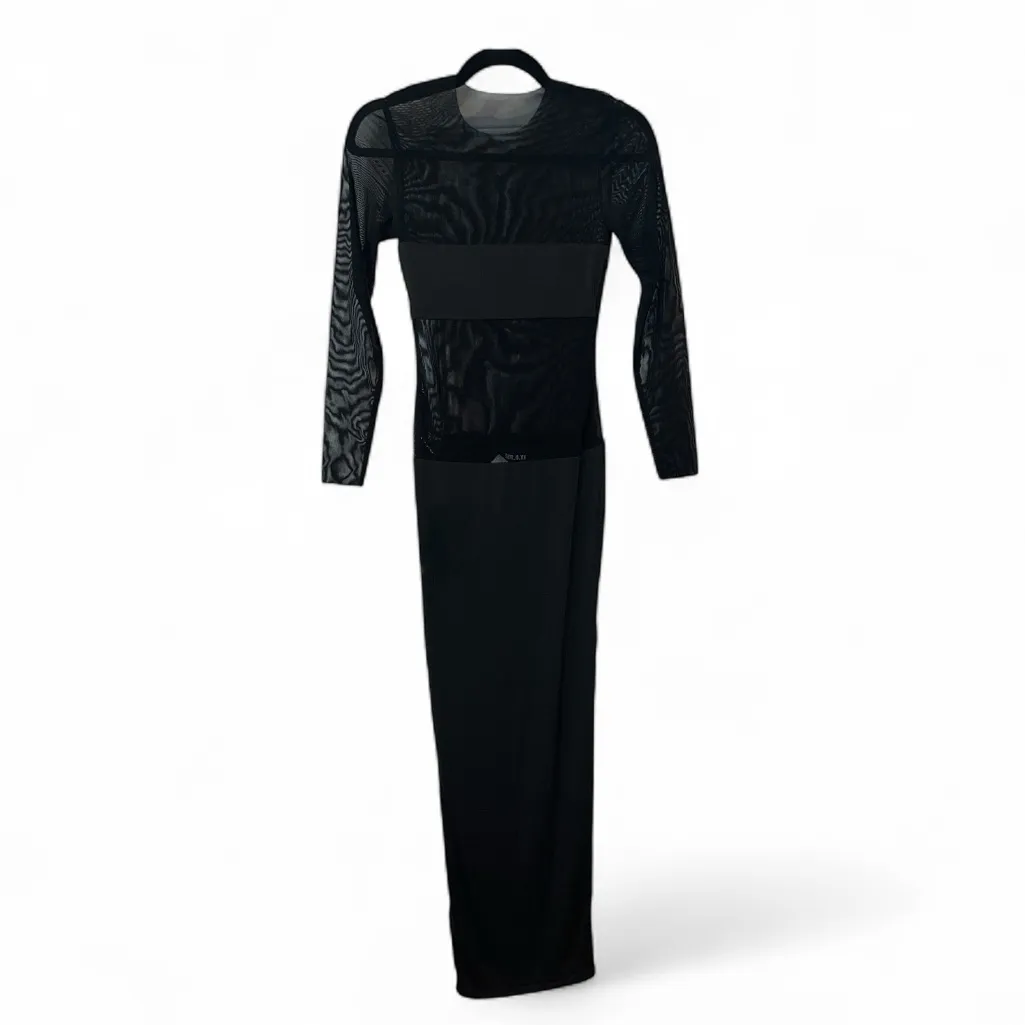 SER.O.YA Silver Maxi Dress in Black
Color: Black Size XS NWT Sold out online - Image 9