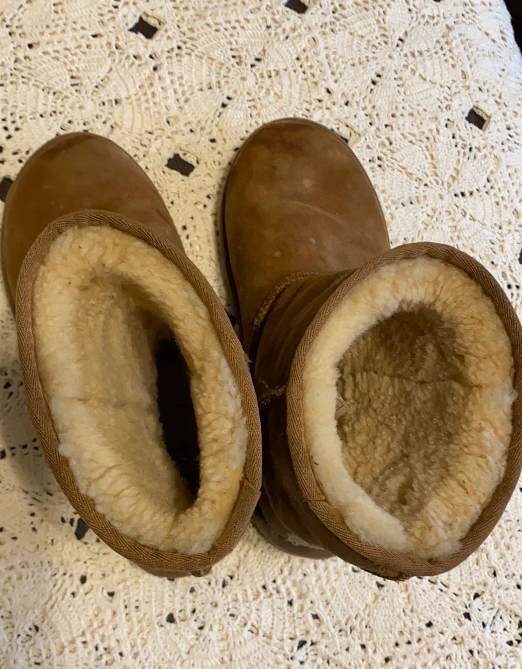 UGG short classic boots (6) chestnut tan light brown winter GUC - Image 4